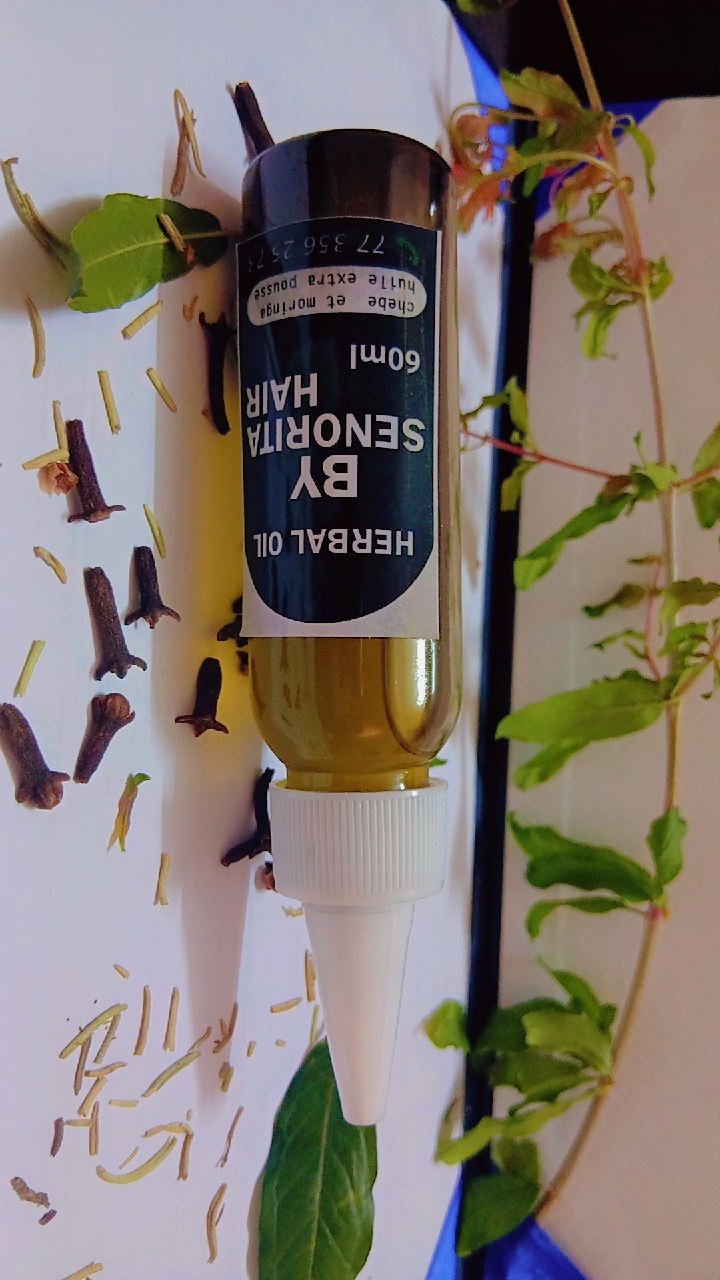 Huile de chébé et de moringa